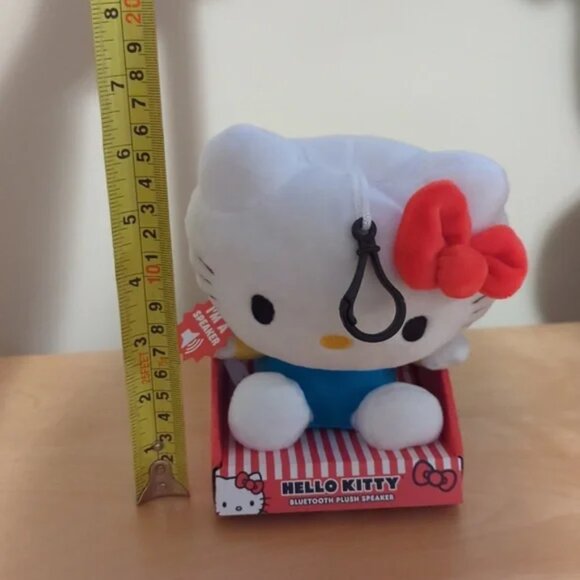 Hello Kitty wireless Bluetooth Speaker Brand New - Picture 7 of 14